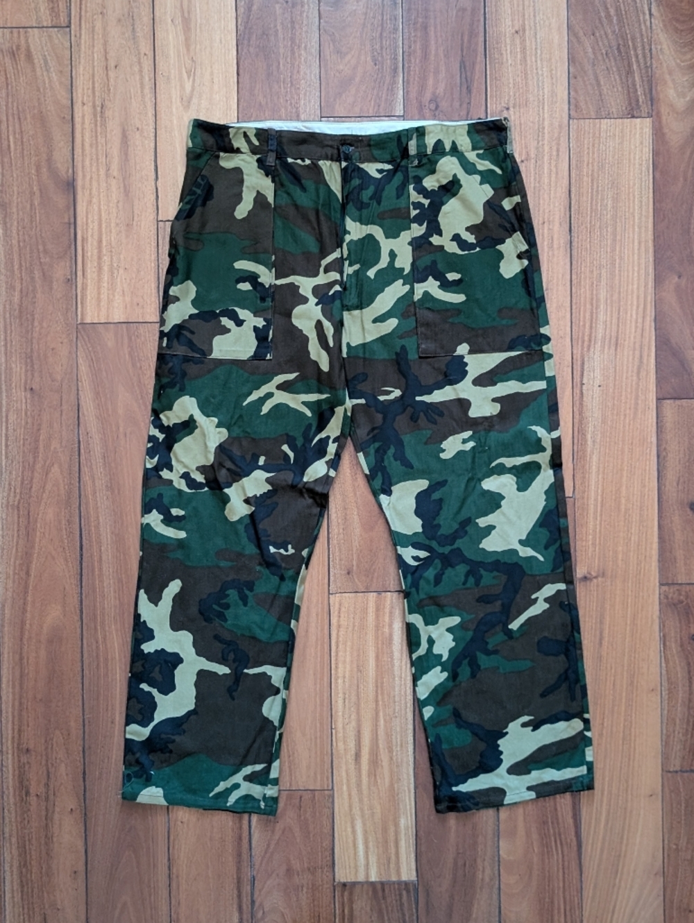Black Sheep Vintage Camo Pants (XL)